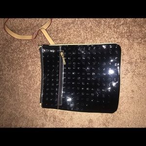 Arcadia Crossbody
